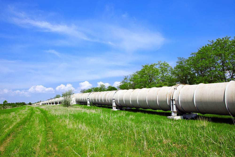 Industrial pipe with gas and oil