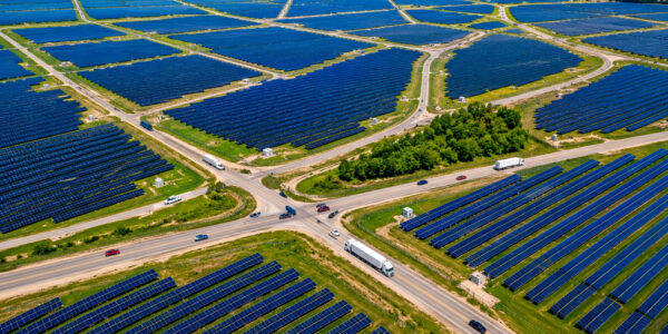 EUROPE’S HYBRID RENEWABLE PROJECTS COULD SURGE 450% BY 2030